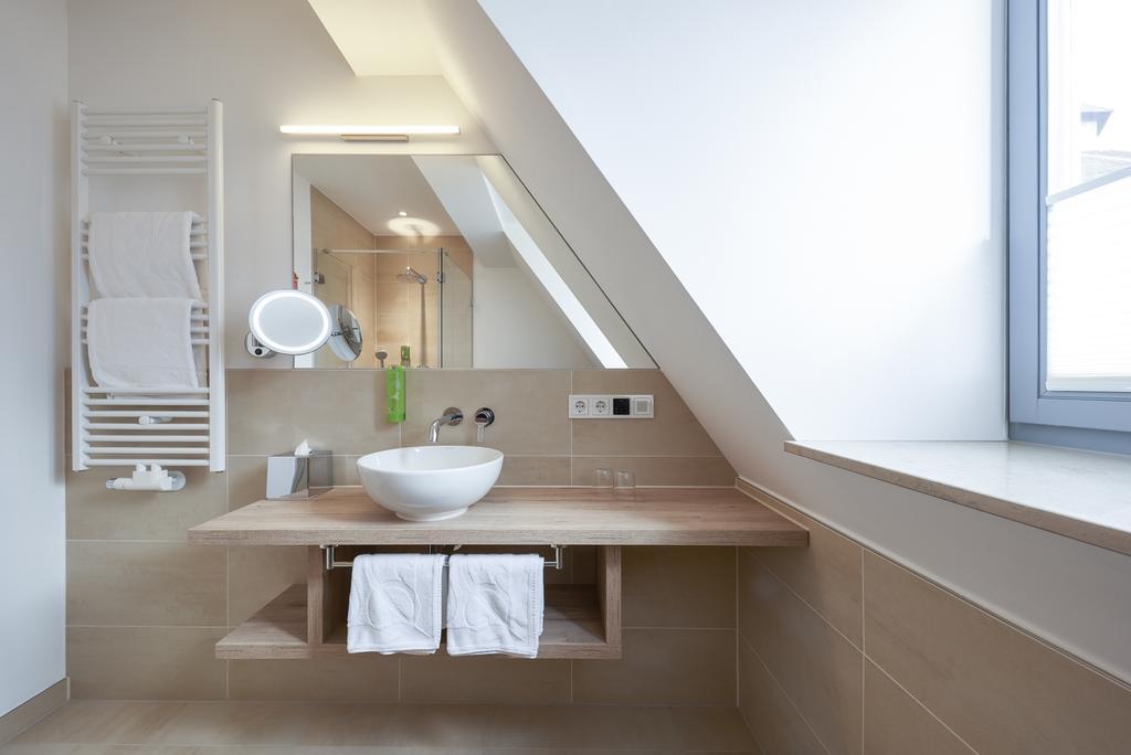 Double Room Attic,464161794:JPEG